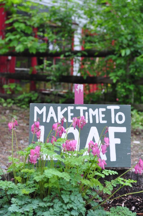 make-time-to-loaf-sign.jpg